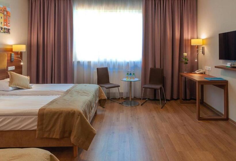 اتاق لوکس سه تخته, Topaz Poznań Centrum