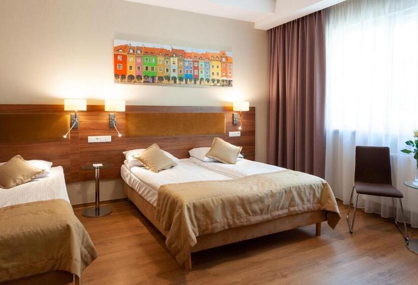 اتاق لوکس سه تخته, Topaz Poznań Centrum