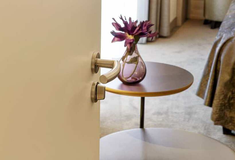 스탠다드 룸, Van Der Valk Hotel Breda