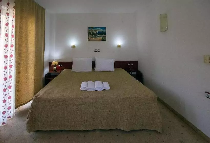 اتاق کلاسیک یک تخته, Nar Gevgelija