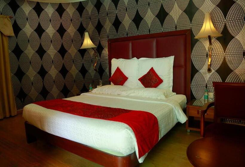 Номер Deluxe, Saj Earth Resort & Convention Center , Kochi