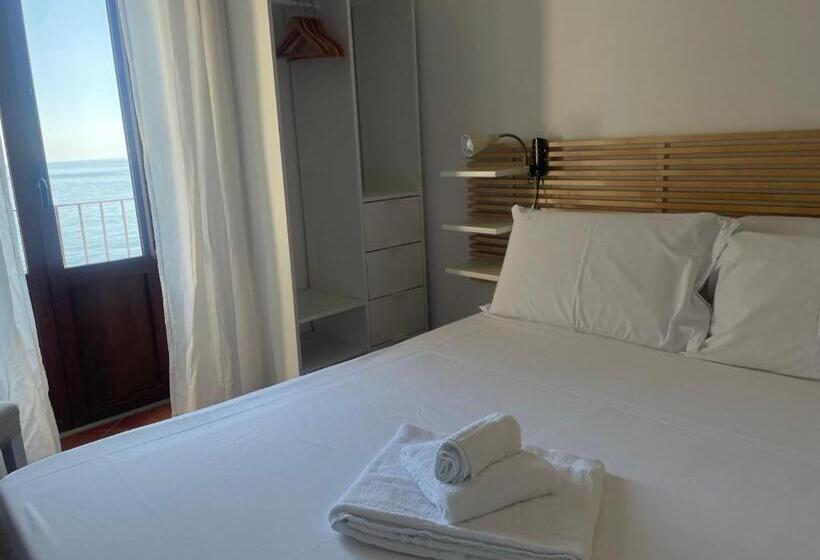 اتاق اکونومی, Casa Scala