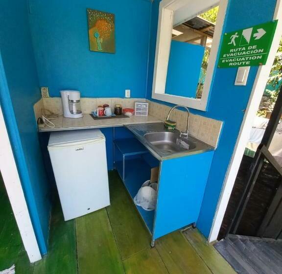 غرفة قياسية, Donde Familia Manito