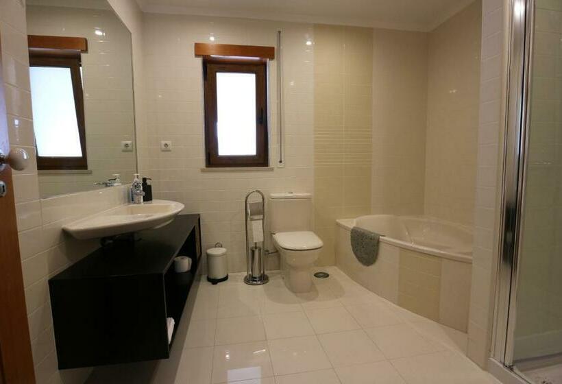 اتاق استاندارد با چشمانداز استخر, Villa Da Bica