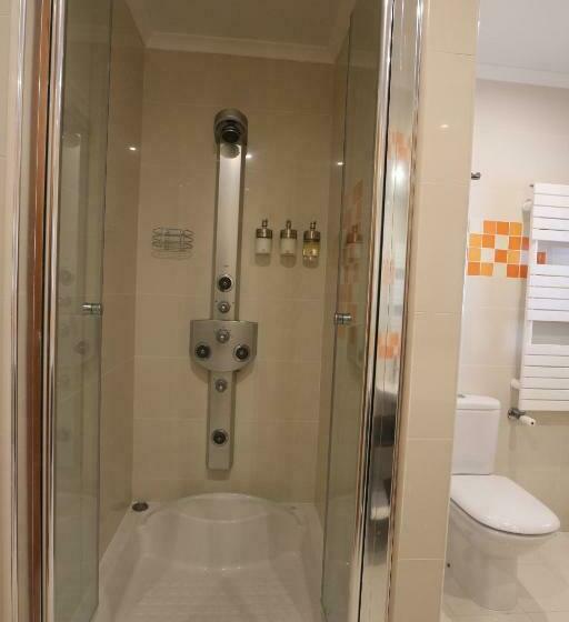 اتاق استاندارد چهارنفره با چشمانداز باغ, Villa Da Bica