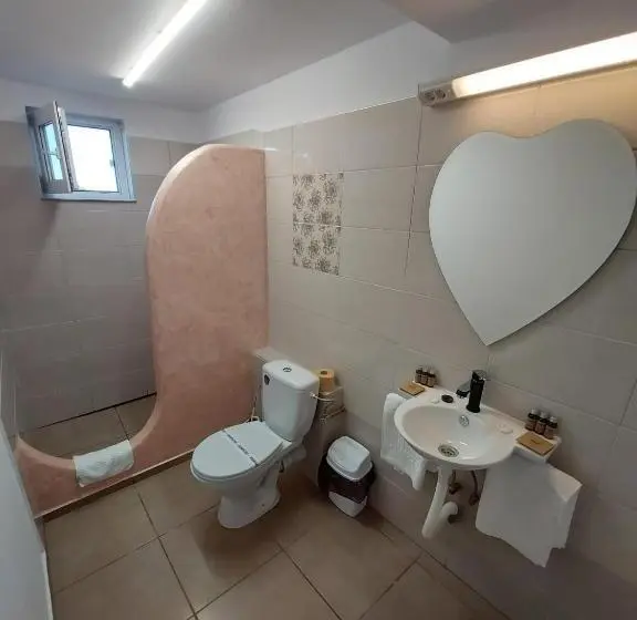 Aile Süiti, 3m Vila