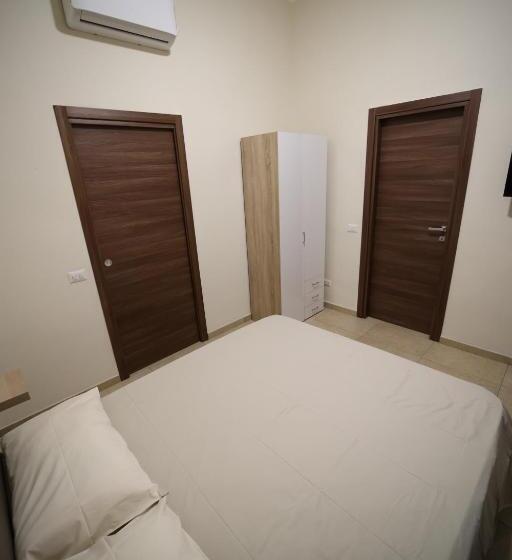 اتاق لوکس, Corso 138 By Domusextra