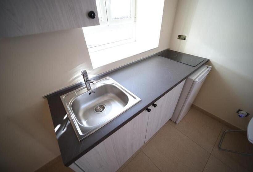 آپارتمان 1 خوابه با تراس, Corso 138 By Domusextra