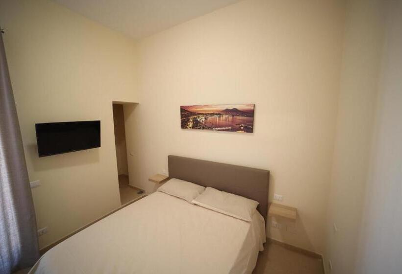 آپارتمان 1 خوابه با تراس, Corso 138 By Domusextra