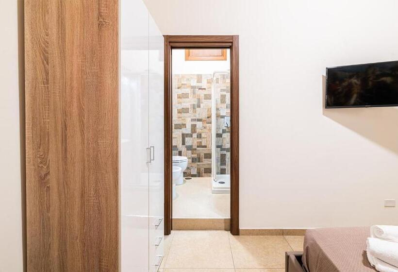 اتاق استاندارد, Corso 138 By Domusextra