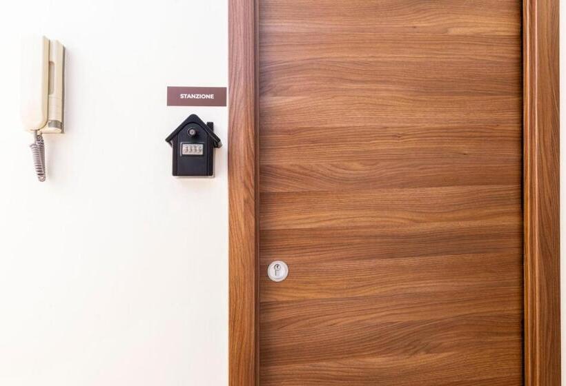 اتاق استاندارد, Corso 138 By Domusextra