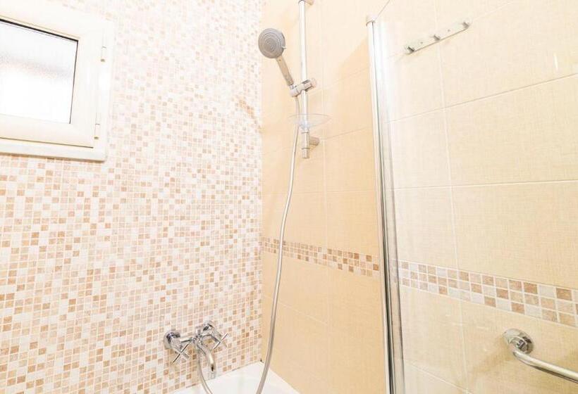 اتاق لوکس, Corso 138 By Domusextra