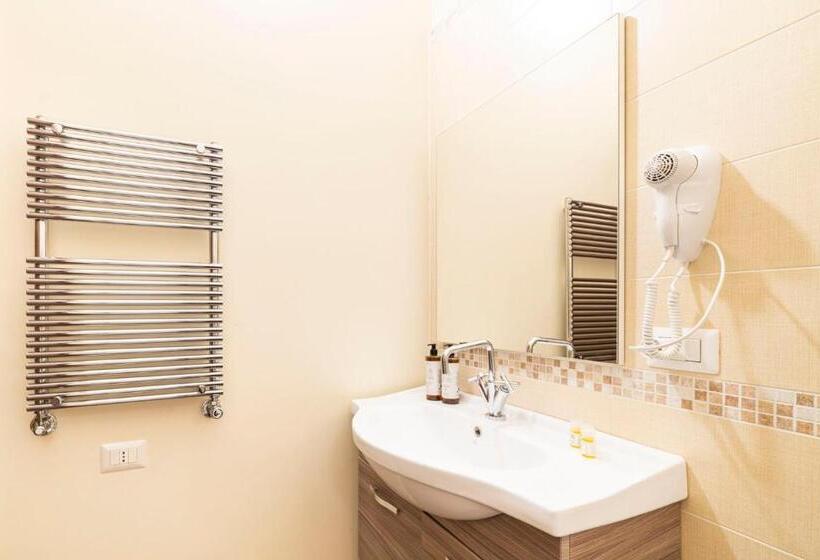 اتاق لوکس, Corso 138 By Domusextra