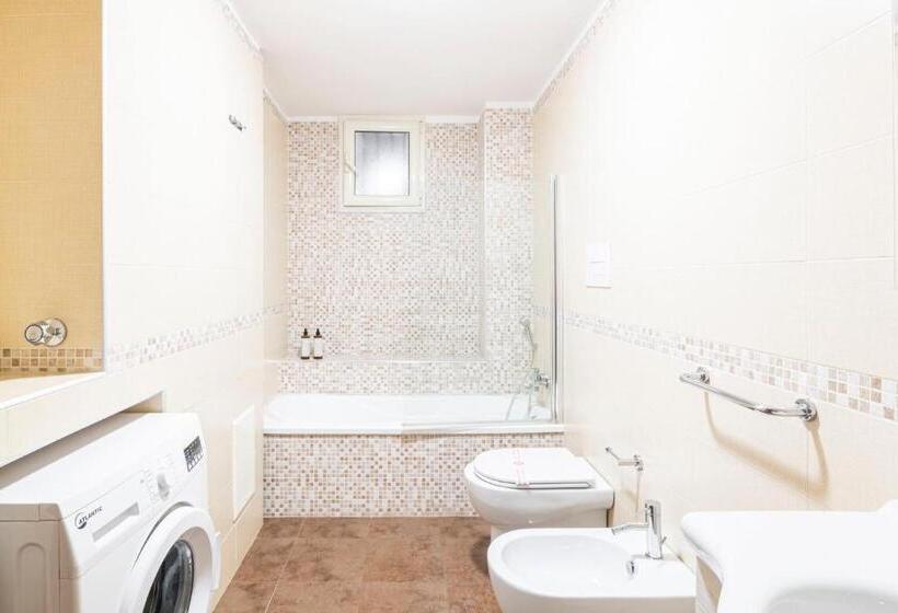 اتاق دوبلکس, Corso 138 By Domusextra