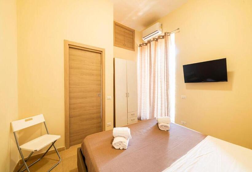 آپارتمان 1 خوابه با تراس, Corso 138 By Domusextra