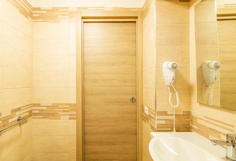 آپارتمان 1 خوابه با تراس, Corso 138 By Domusextra