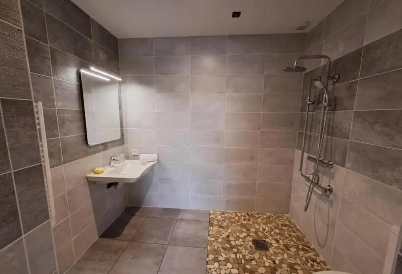 اتاق استاندارد, Hôtel L Auberge Canaulaise