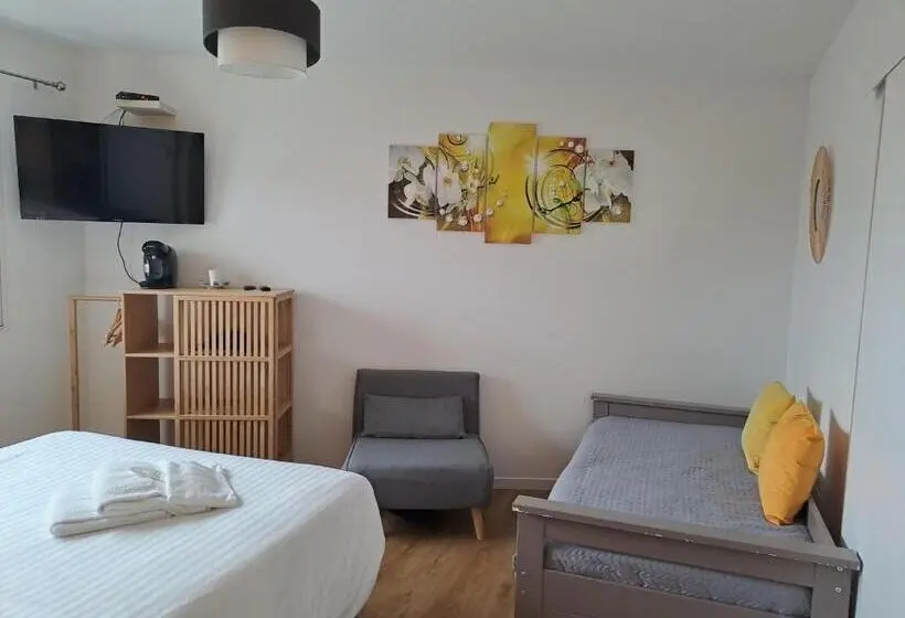 اتاق استاندارد, Hôtel L Auberge Canaulaise