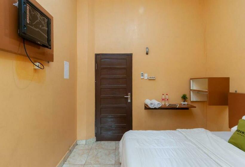 Ekonomik Oda, Urbanview Hotel Nisura Homestay Medan By Reddoorz