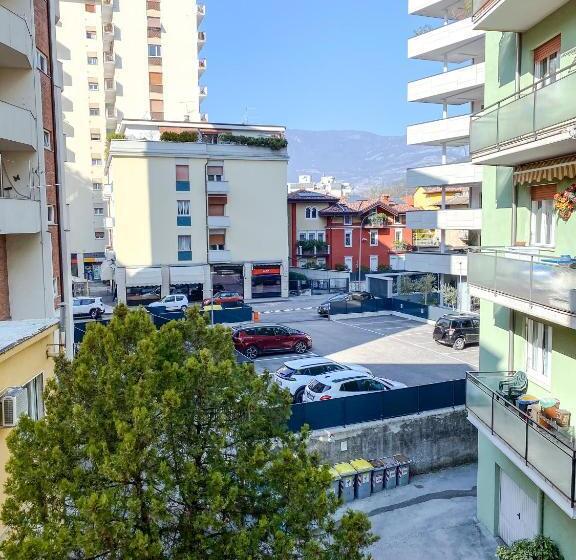 شقة غرفة واحدة, B&b Stella