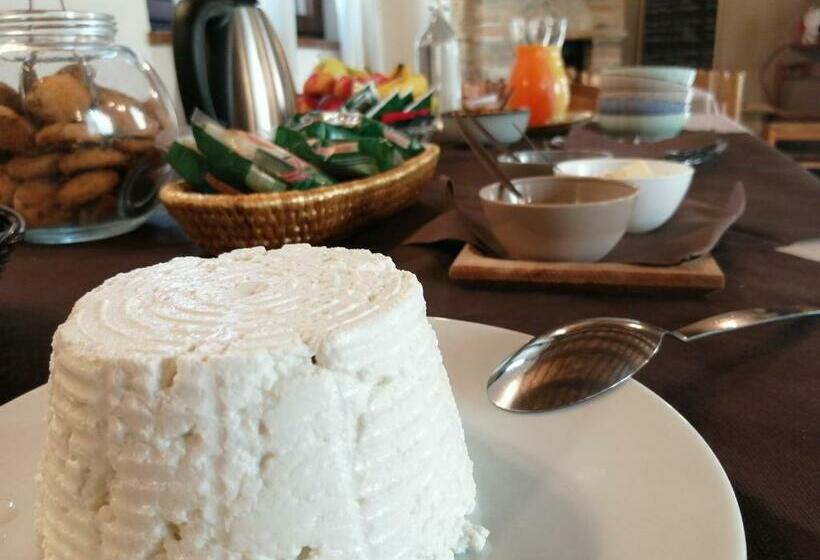 غرفة قياسية ثلاثية, Agriturismo Nonnu Lui`