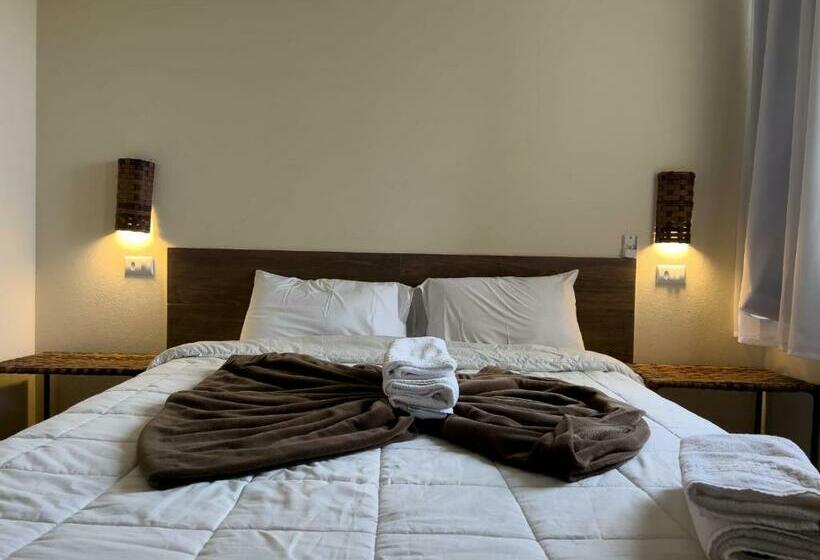 Номер Стандарт Вид на Горы, Rancho Xv