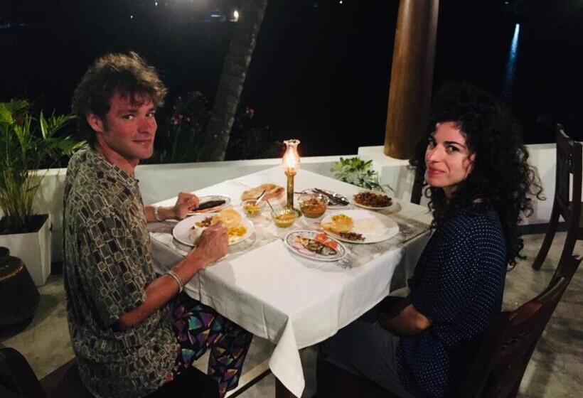 스탠다드 룸 킹사이즈 침대, Vala House