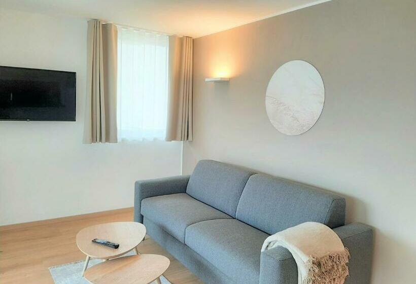 آپارتمان 1 خوابه با بالکن, Residence Amoret