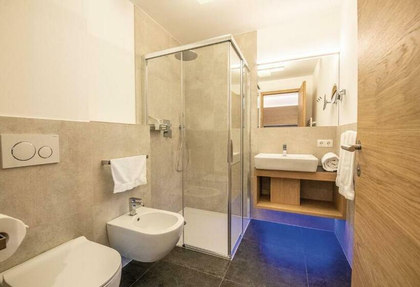 آپارتمان 1 خوابه با بالکن, Residence Amoret