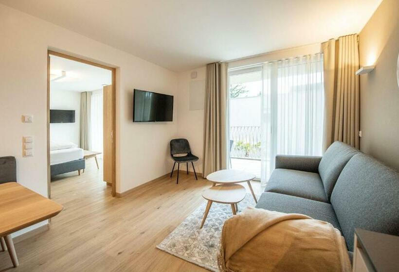 آپارتمان 1 خوابه با بالکن, Residence Amoret