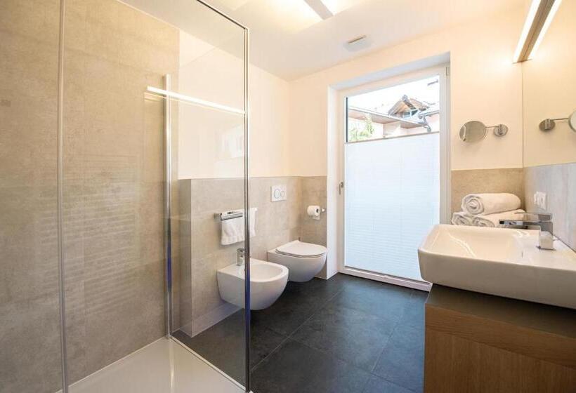 آپارتمان 1 خوابه همکف, Residence Amoret