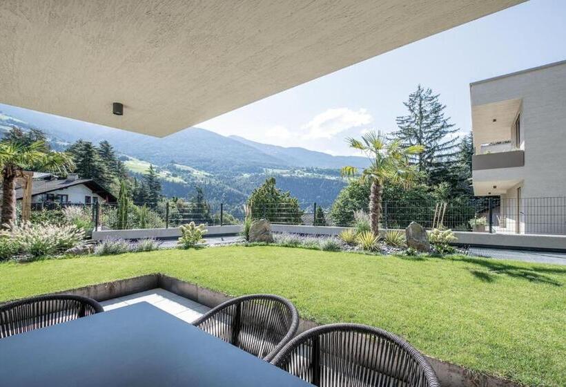 آپارتمان 1 خوابه همکف, Residence Amoret