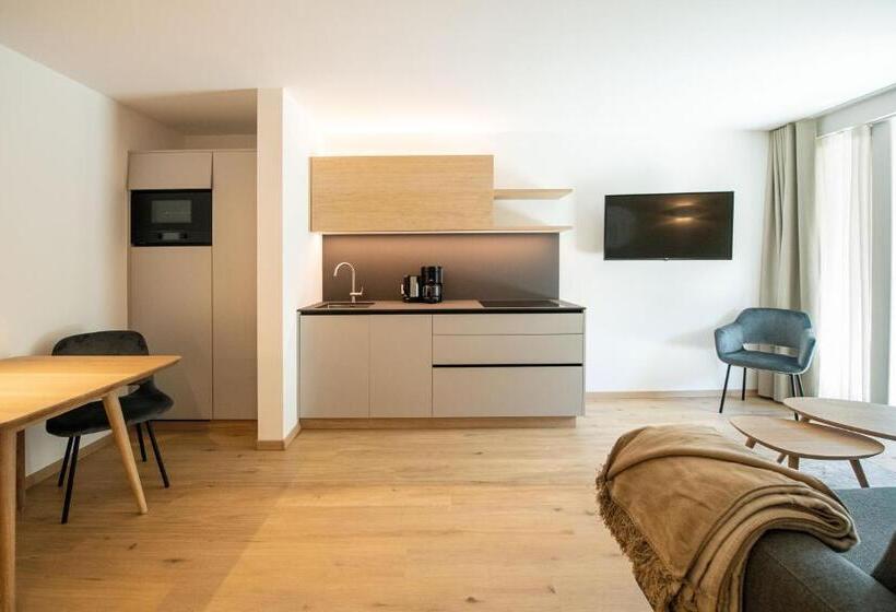 آپارتمان 1 خوابه همکف, Residence Amoret