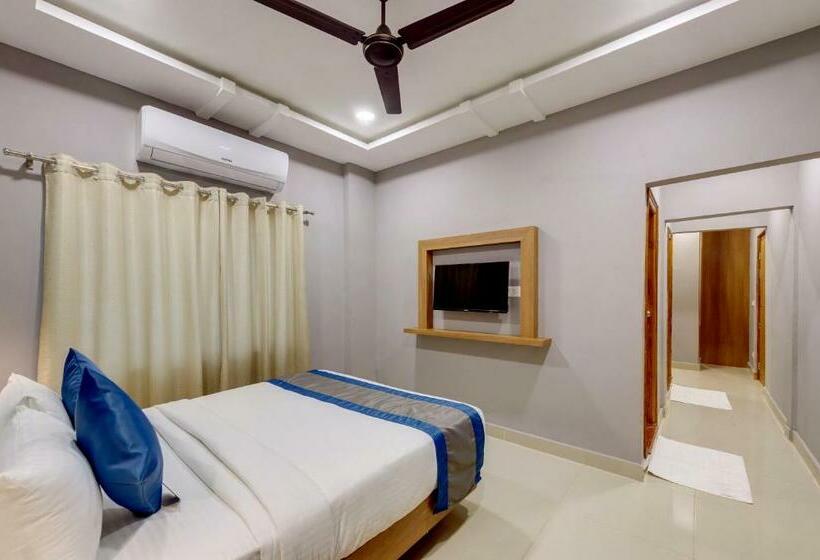 اتاق سوپریور, Click Hotel Guwahati