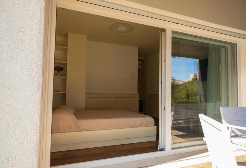 اتاق استاندارد با چشم‌انداز استخر, Luxury B&b La Riserva Dannunziana