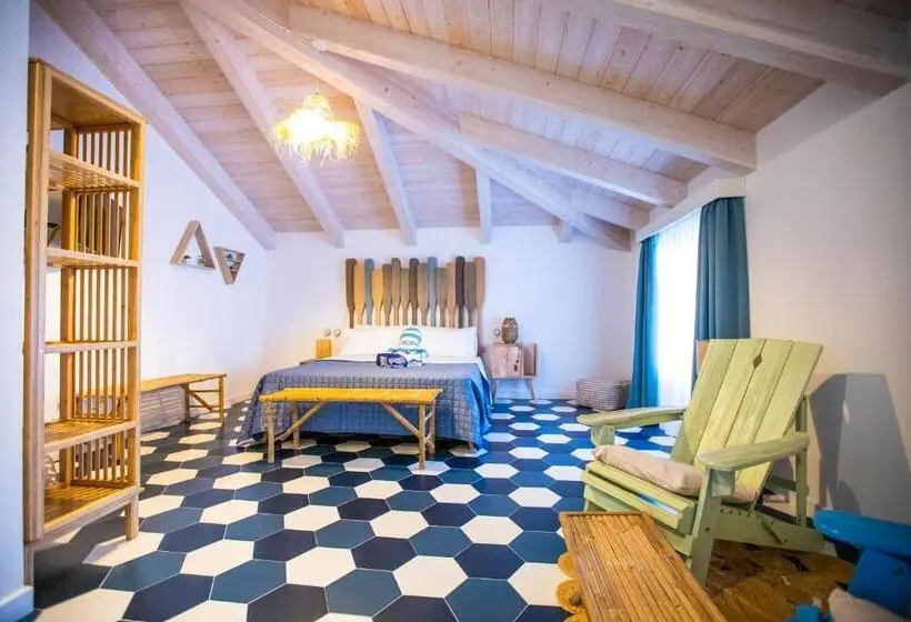 سوییت جونیور, Suitetti Camere&relax