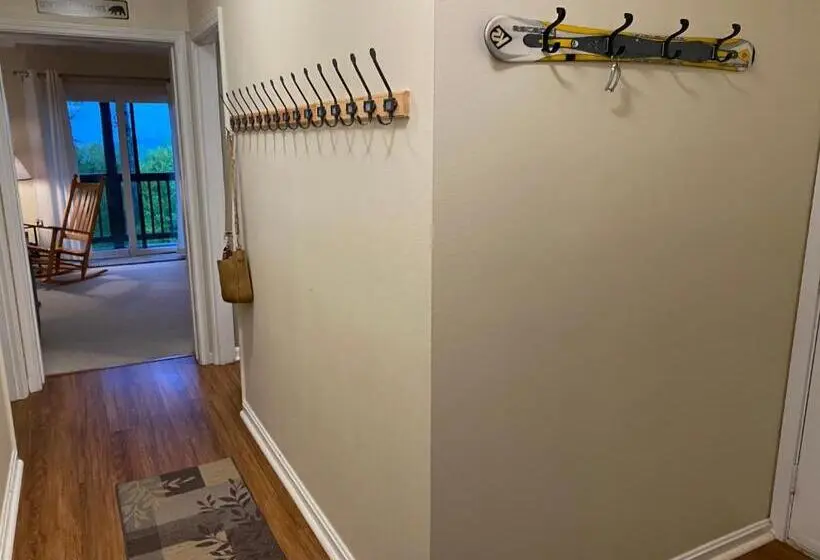 景色の見える一ベッドルームアパートメント, Appresski 5 Bed Ski In Ski Out 50 Steps To Ski Sugar Mountain Slopes