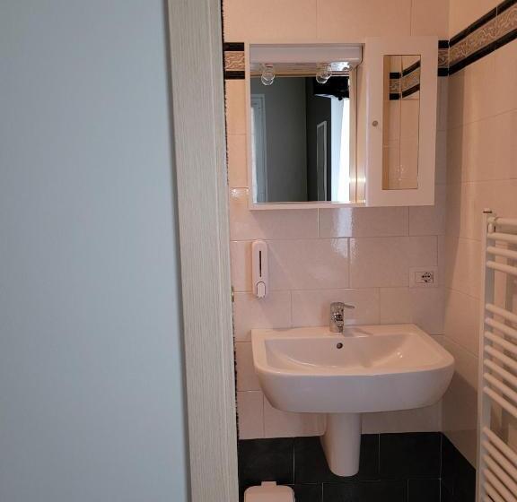 غرفة قياسية مزوَّدة بشُرفة, Albergo Del Mera Ristorante Da Lui