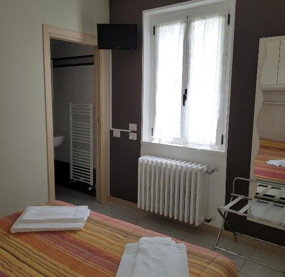 غرفة قياسية مزوَّدة بشُرفة, Albergo Del Mera Ristorante Da Lui