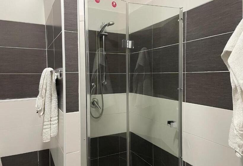 Четырехместный Номер Стандарт, Park Jonio