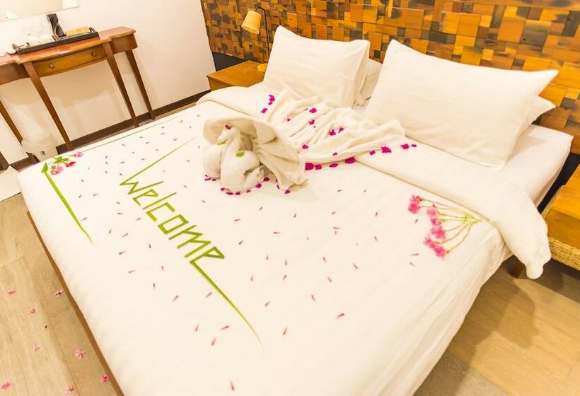 اتاق لوکس, Premier Beach