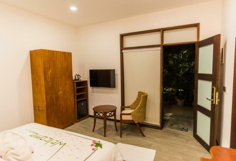 اتاق لوکس, Premier Beach