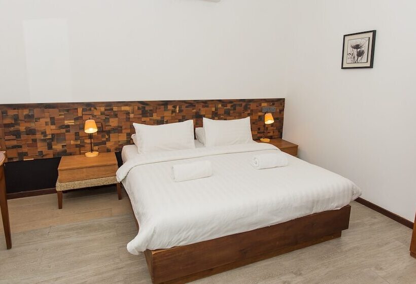 اتاق لوکس, Premier Beach