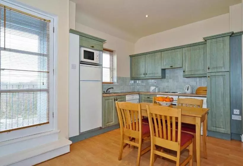 2 Bedroom Duplex Apartment