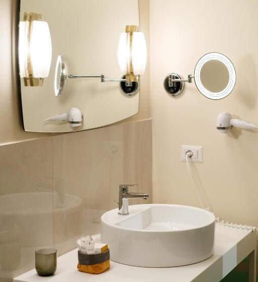 סוויטת ג'וניור נוף לים, Marina Piccola 73