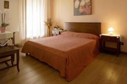 חדר סטנדרט לשלושה, Ca Florian