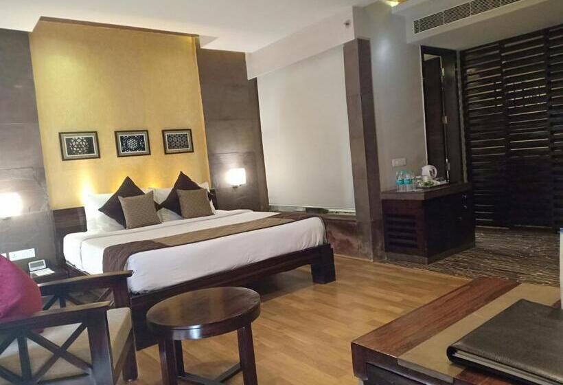 سوئیت با تخت بزرگ, Ramada Ajmer