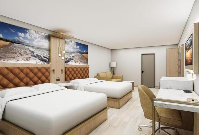 Номер Стандарт Вид на Бассейн, The Vibes Hotel, Trademark Collection By Wyndham