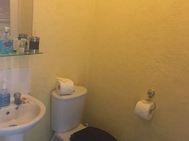 스탠다드 룸, Crown