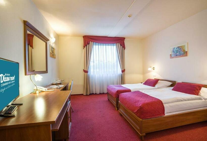 コンフォートルーム, Dixon